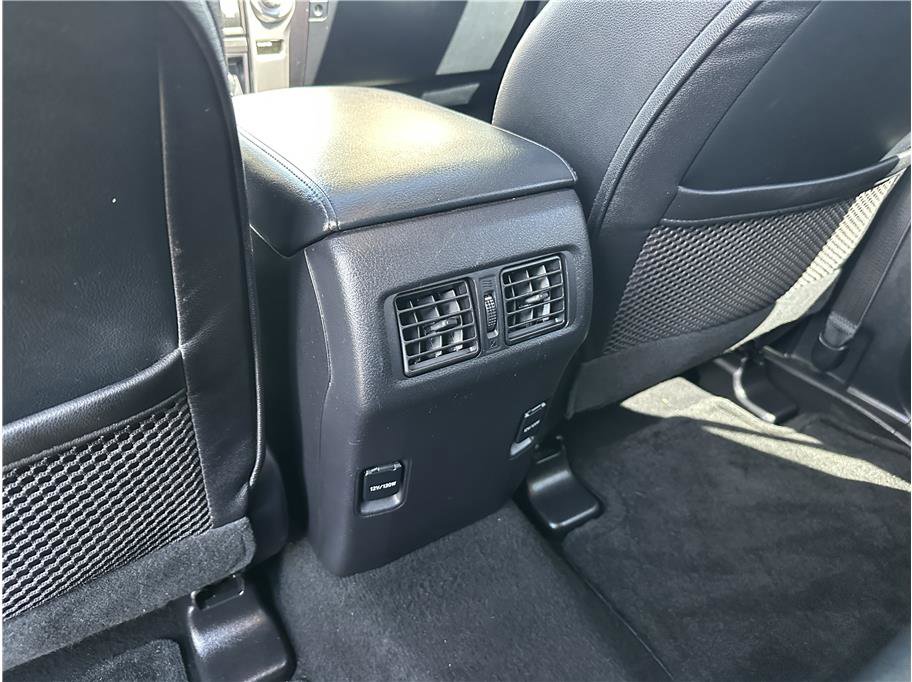 Used 2015 Toyota 4Runner SR5 Premium image 17