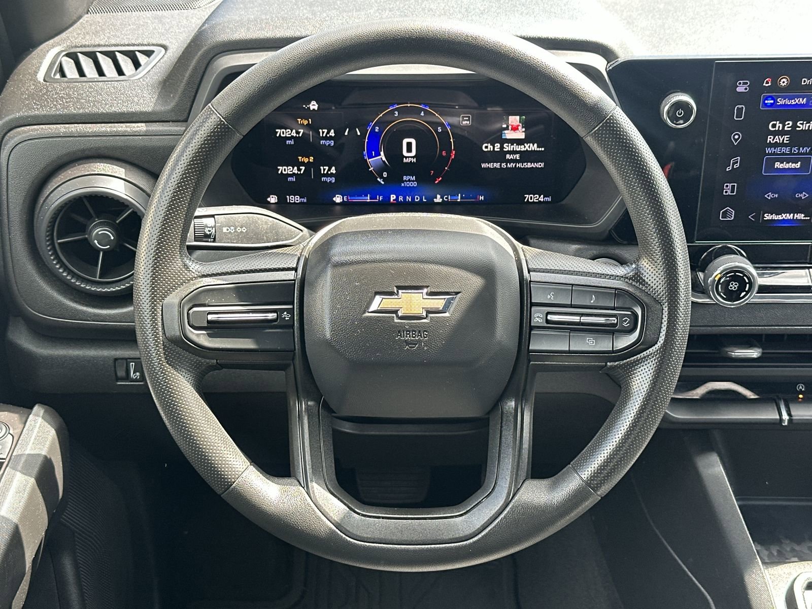 Used 2024 Chevrolet Colorado W/T RWD image 19