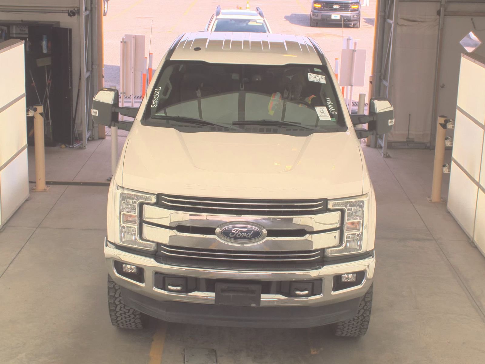 Used 2018 Ford F250 Lariat w/ Lariat Ultimate Package image 2