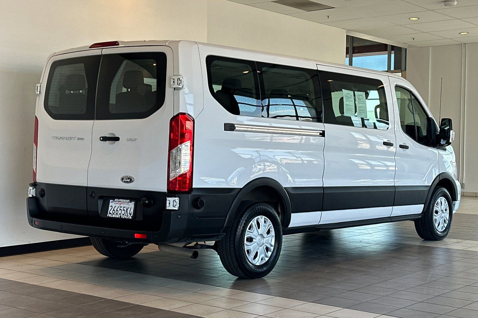 Used 2024 Ford Transit 350 XLT image 4