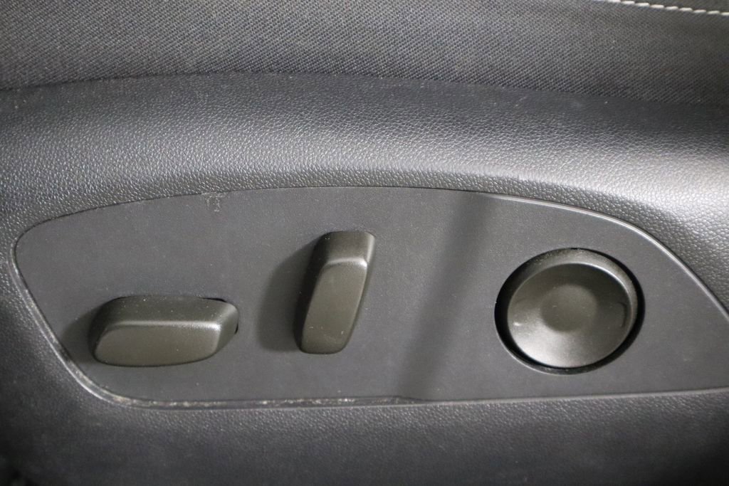 Used 2024 Honda Prologue EX image 22