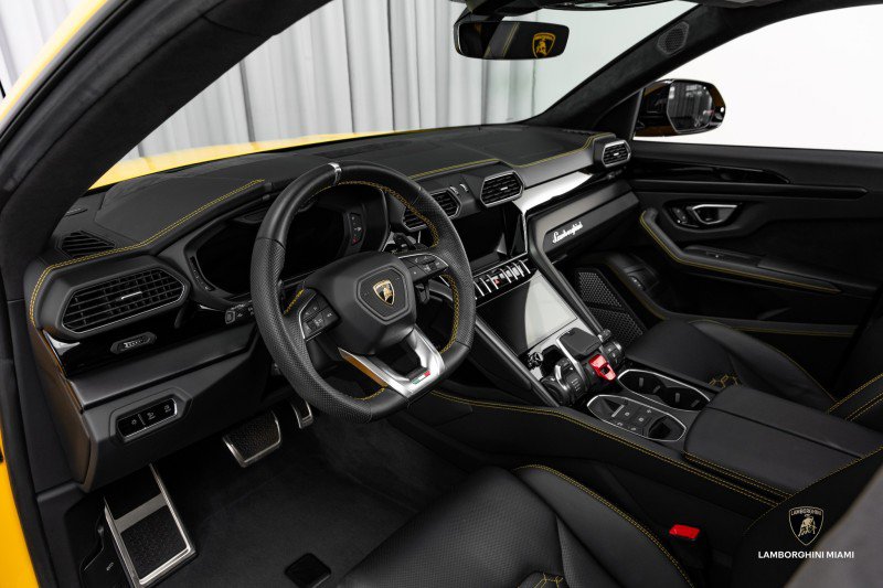 Used 2024 Lamborghini Urus S image 27