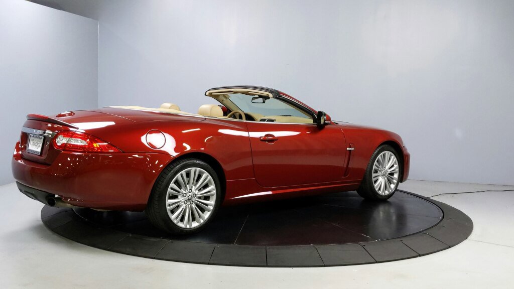 Used 2010 Jaguar XK Convertible image 7