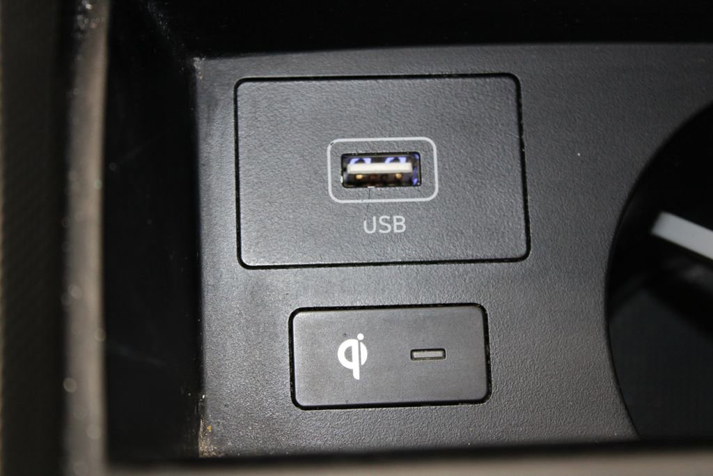 Used 2023 Hyundai Santa Fe SEL image 49