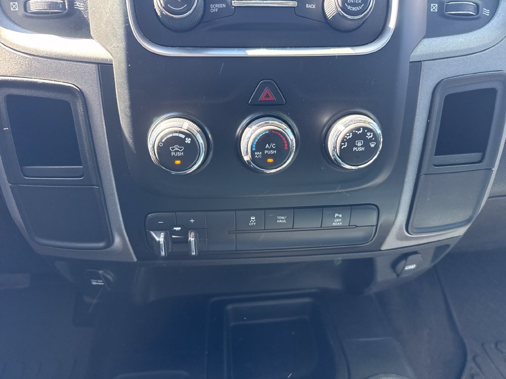 Used 2017 RAM 2500 Tradesman w/ Chrome Appearance Group AWD/4WD image 21