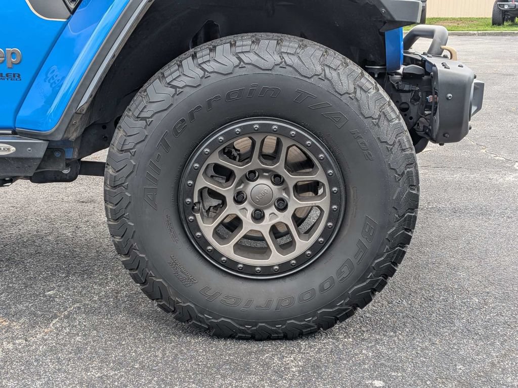 Used 2022 Jeep Wrangler Unlimited Rubicon w/ Xtreme Recon 35" Tire Package AWD/4WD image 11