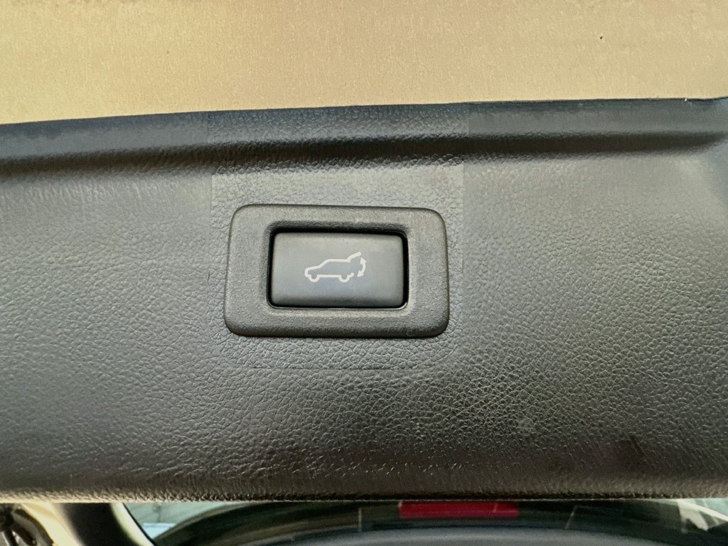 Used 2017 Subaru Outback 2.5i Premium AWD/4WD image 28