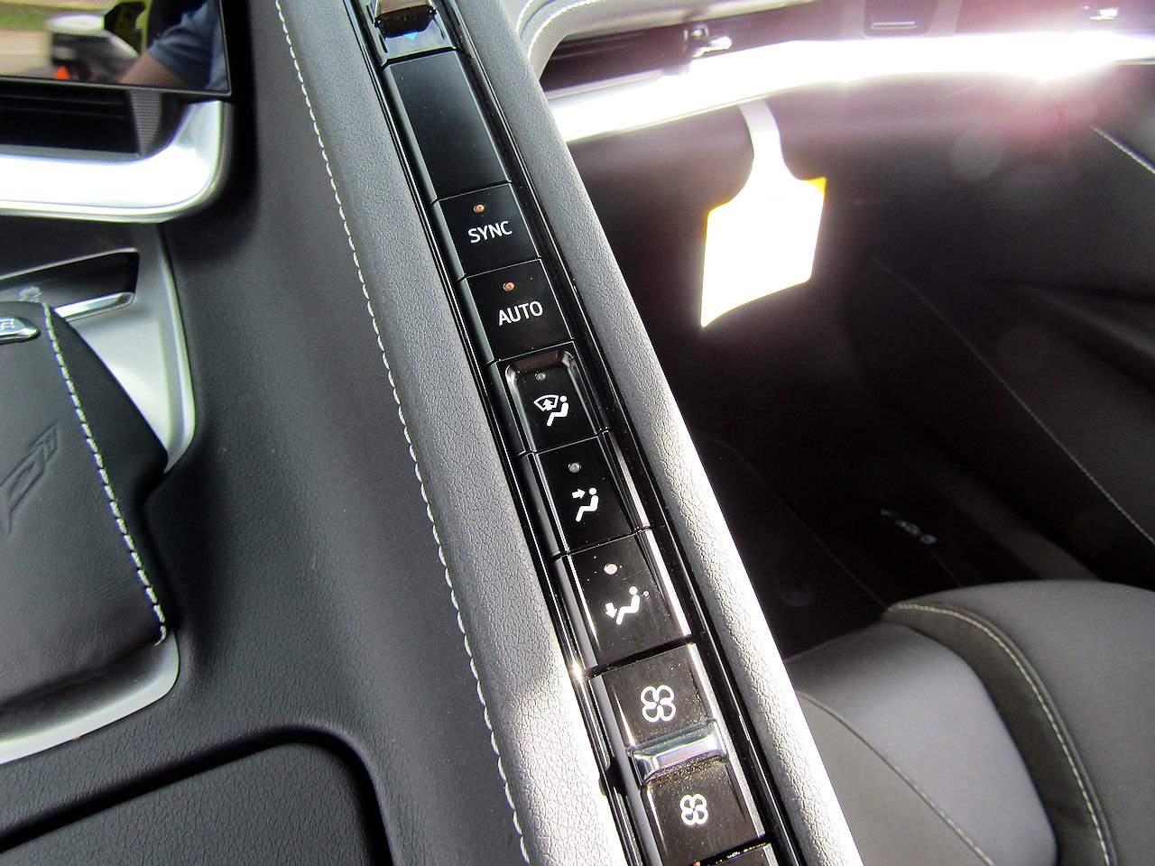 Used 2024 Chevrolet Corvette Z06 image 17