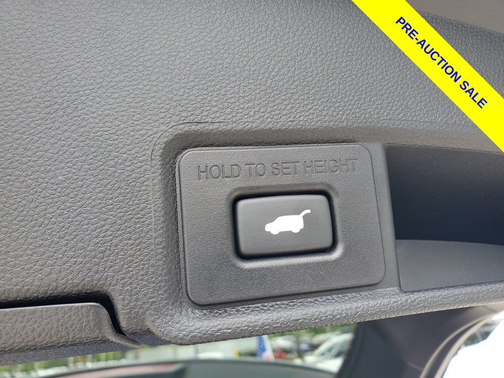 Certified 2025 Acura RDX w/ Advance Package AWD/4WD image 9