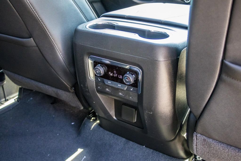 New 2026 Chevrolet Suburban Premier image 20