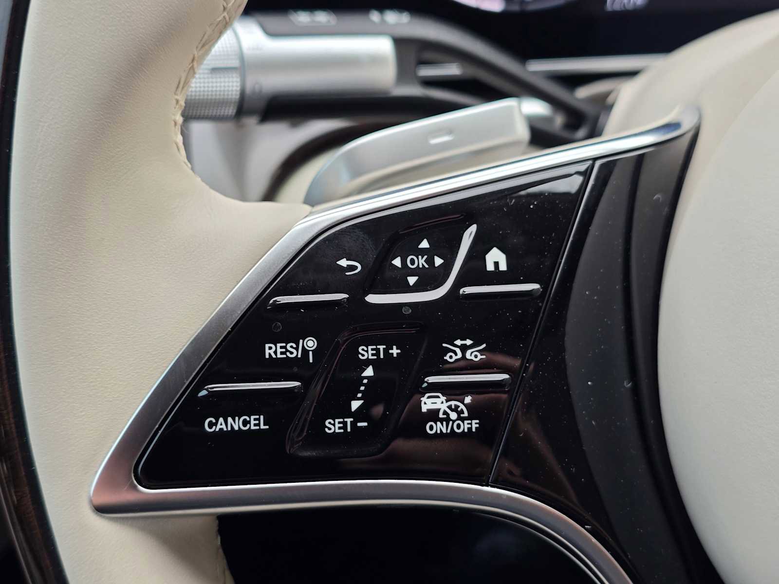 Used 2024 Mercedes-Benz S 580e 4MATIC Sedan image 34