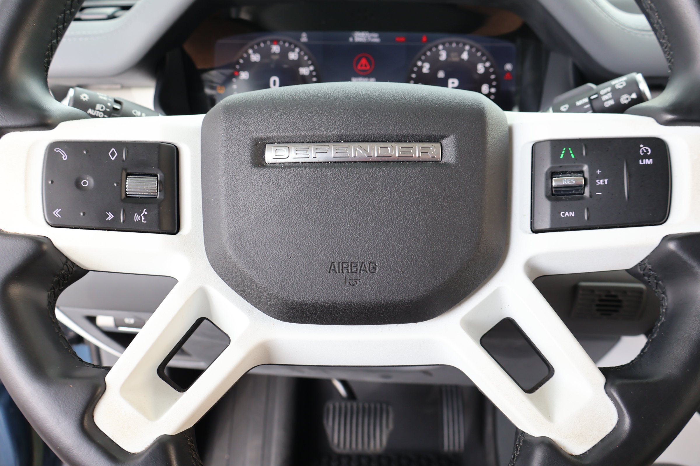Used 2023 Land Rover Defender 110 S AWD/4WD image 23