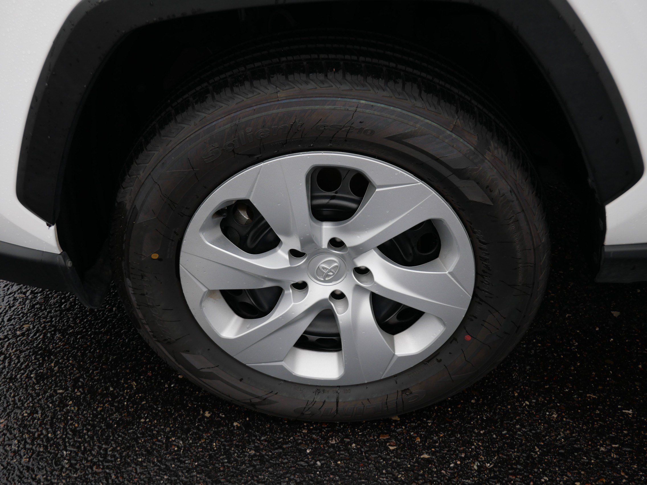 Certified 2025 Toyota RAV4 LE AWD/4WD image 15