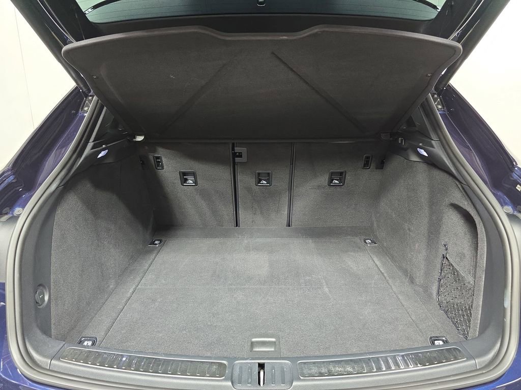 Used 2023 Porsche Macan S image 25