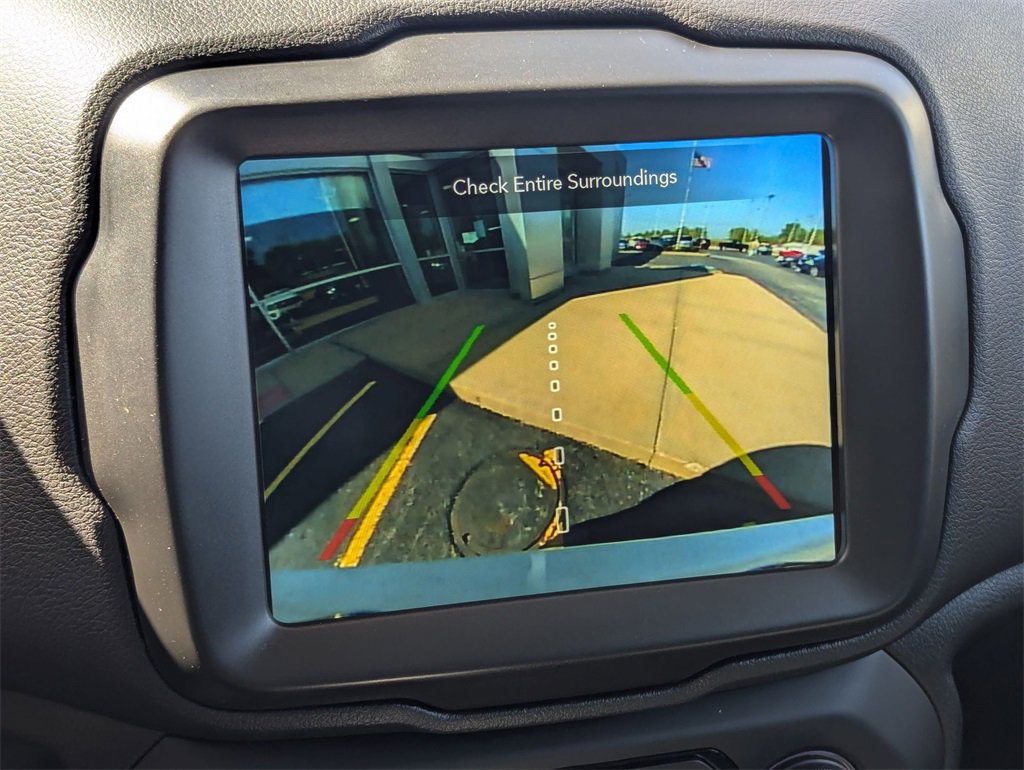 Used 2022 Jeep Renegade Trailhawk image 18