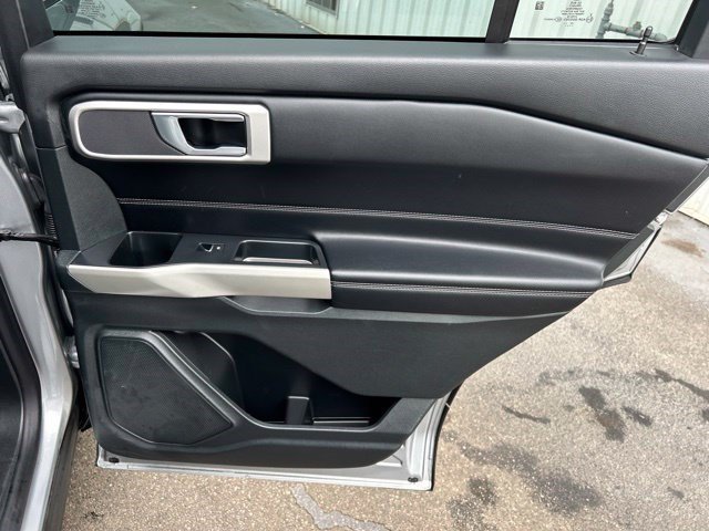 Used 2021 Ford Explorer XLT AWD/4WD image 47