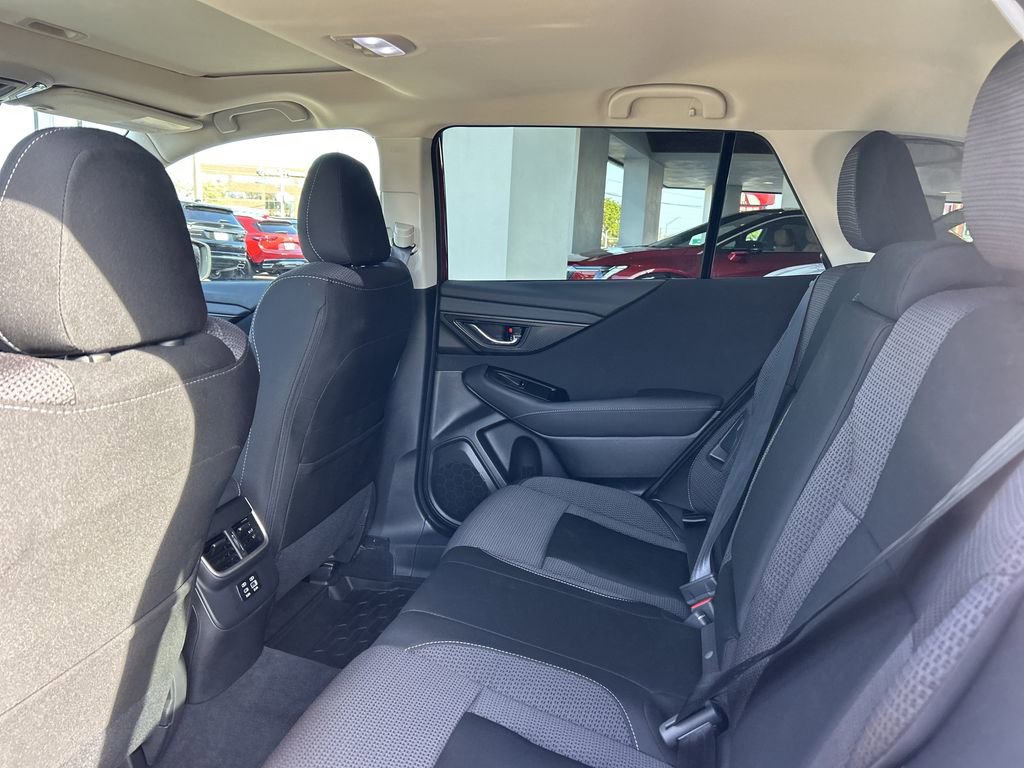 Certified 2025 Subaru Outback Premium w/ Popular Package #1A image 16