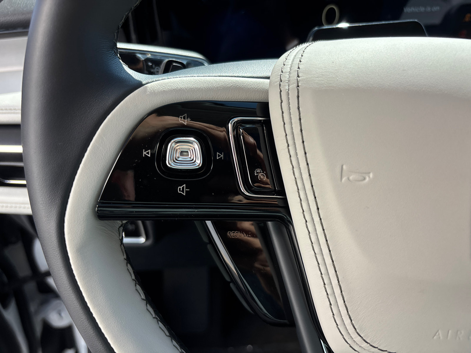 New 2027 Lincoln Aviator Reserve AWD/4WD image 16