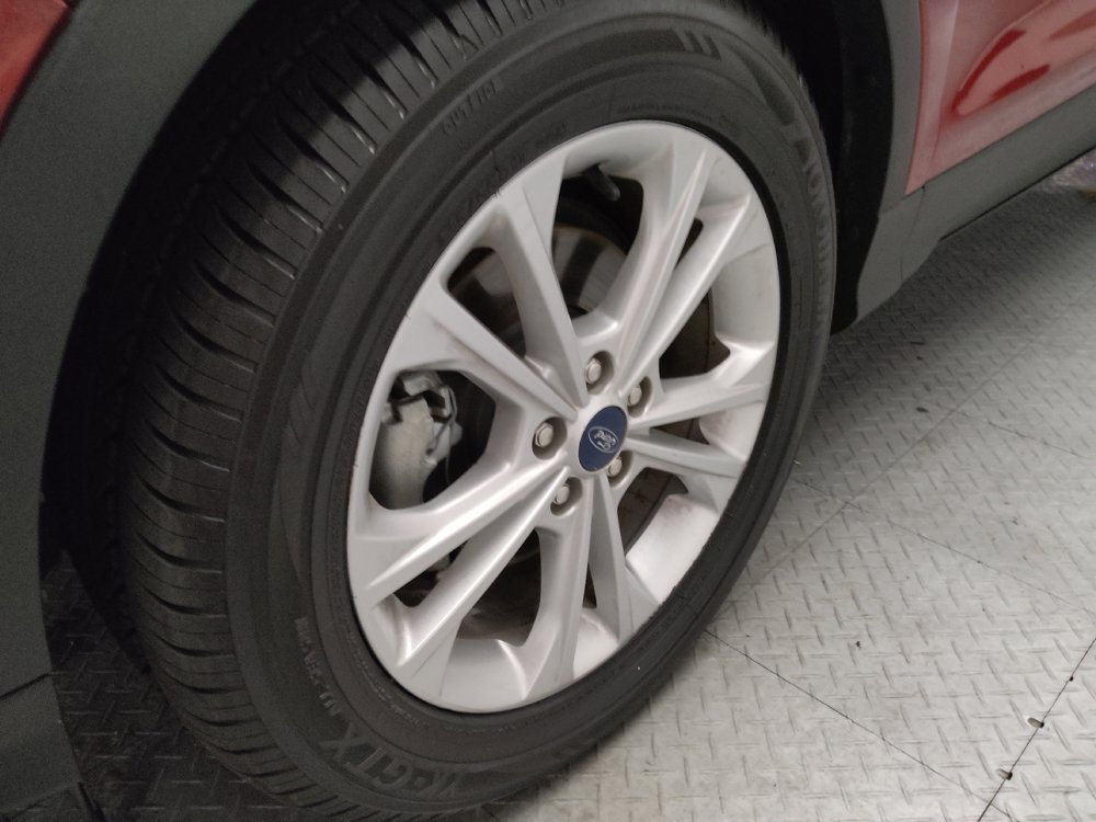 Used 2019 Ford Escape SE FWD image 31