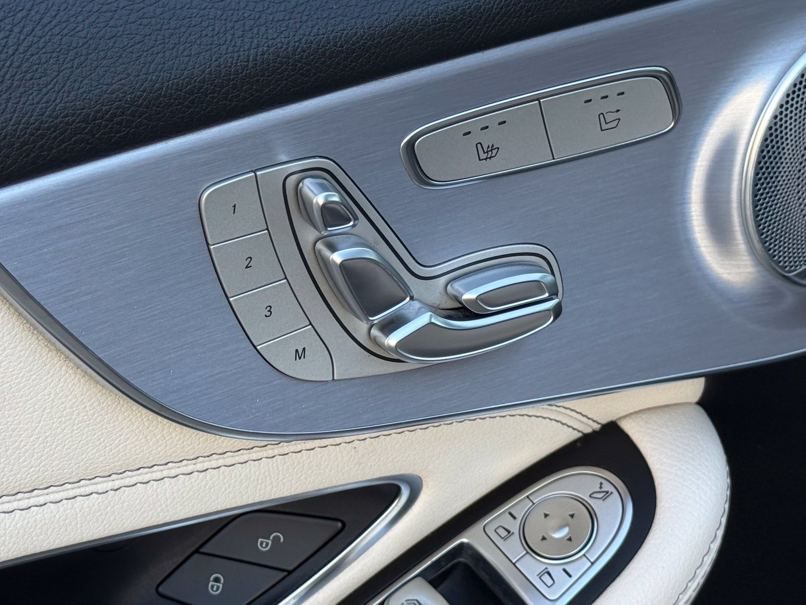 Used 2021 Mercedes-Benz C 300 Cabriolet image 22