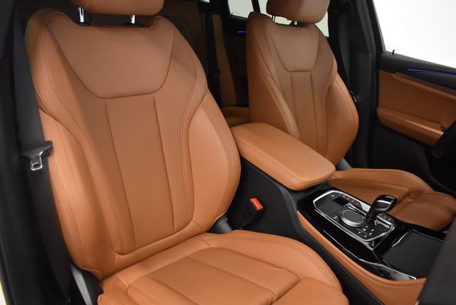 Used 2023 BMW X4 xDrive30i w/ M Sport Package AWD/4WD image 6