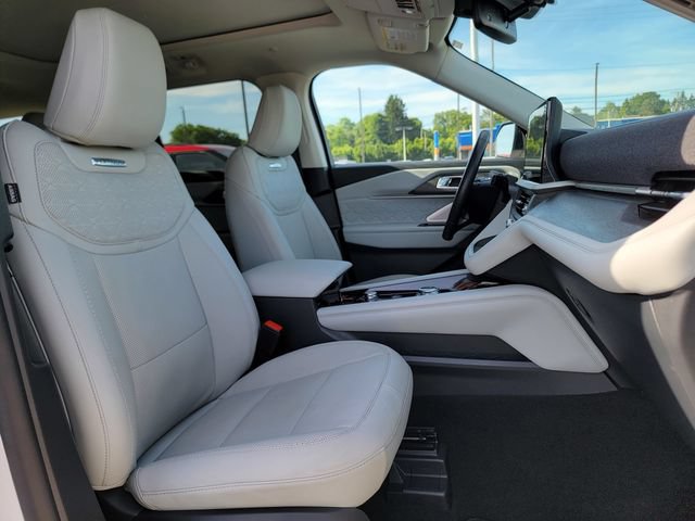 Certified 2025 Ford Explorer Platinum w/ LUX Leather Package AWD/4WD image 25