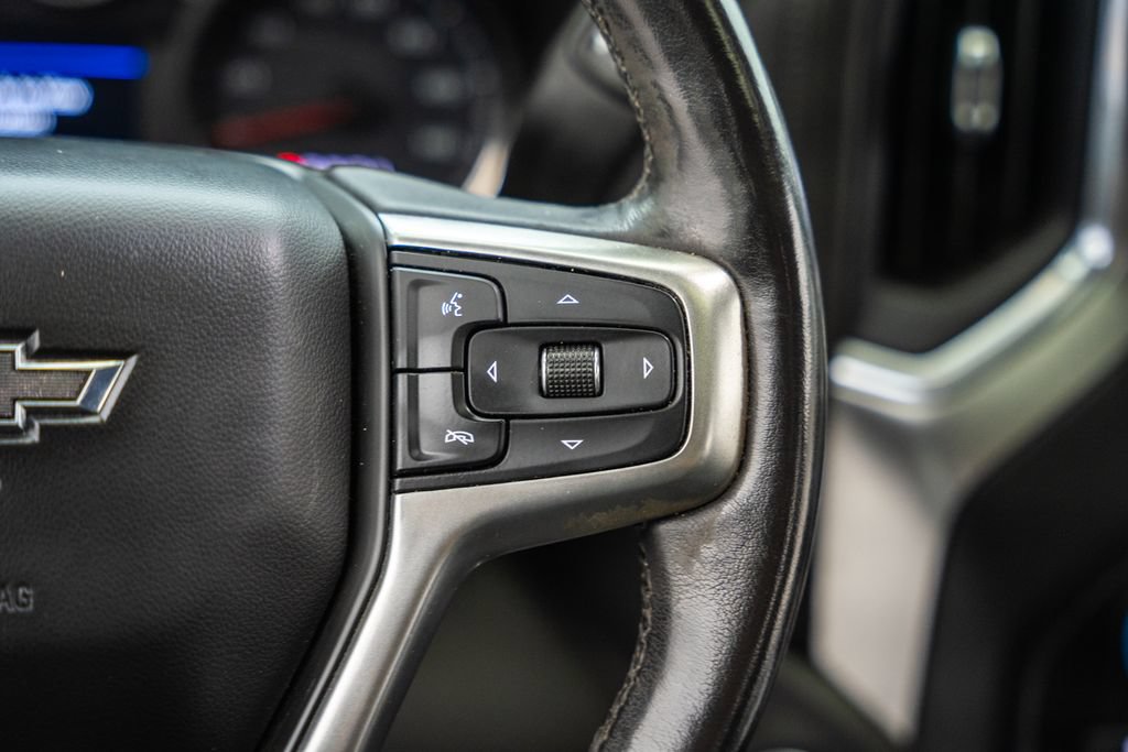 Used 2020 Chevrolet Silverado 1500 LT Trail Boss AWD/4WD image 32
