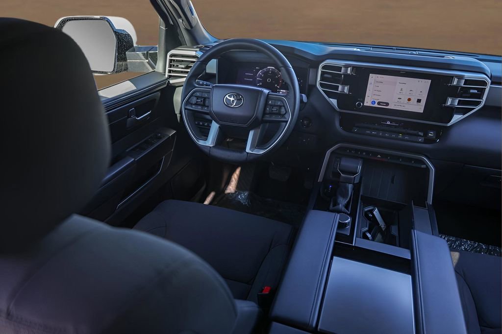 Used 2025 Toyota Sequoia SR5 image 29