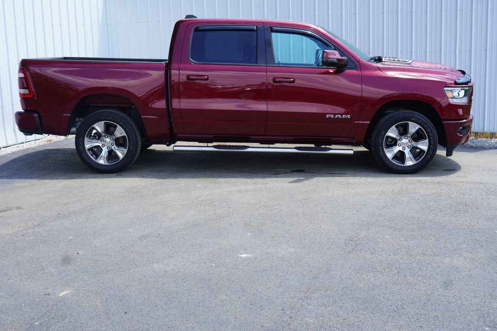 Used 2023 RAM 1500 Laramie AWD/4WD image 2