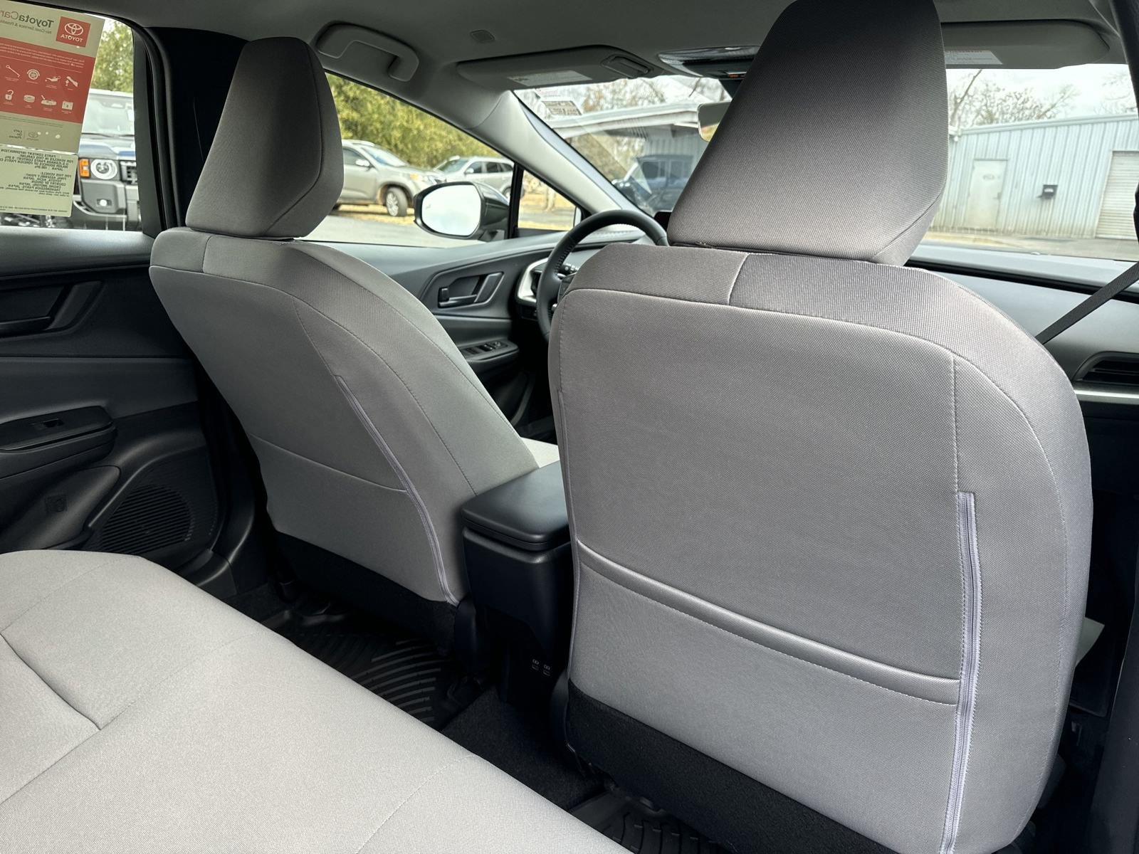 New 2024 Toyota Prius LE FWD image 29
