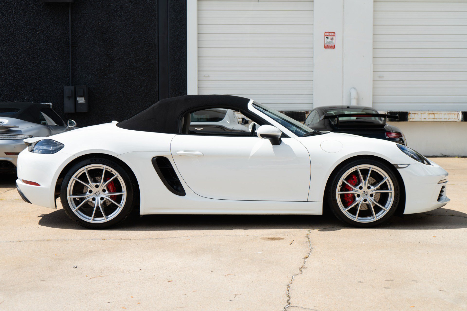 Used 2023 Porsche 718 Boxster S RWD image 15
