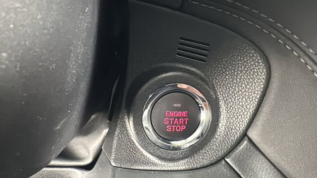 Certified 2025 Subaru Outback Premium image 28