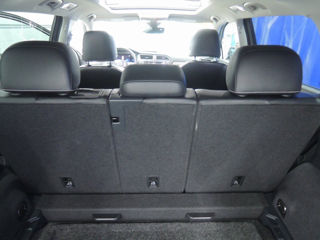 Used 2022 Volkswagen Tiguan SE image 31