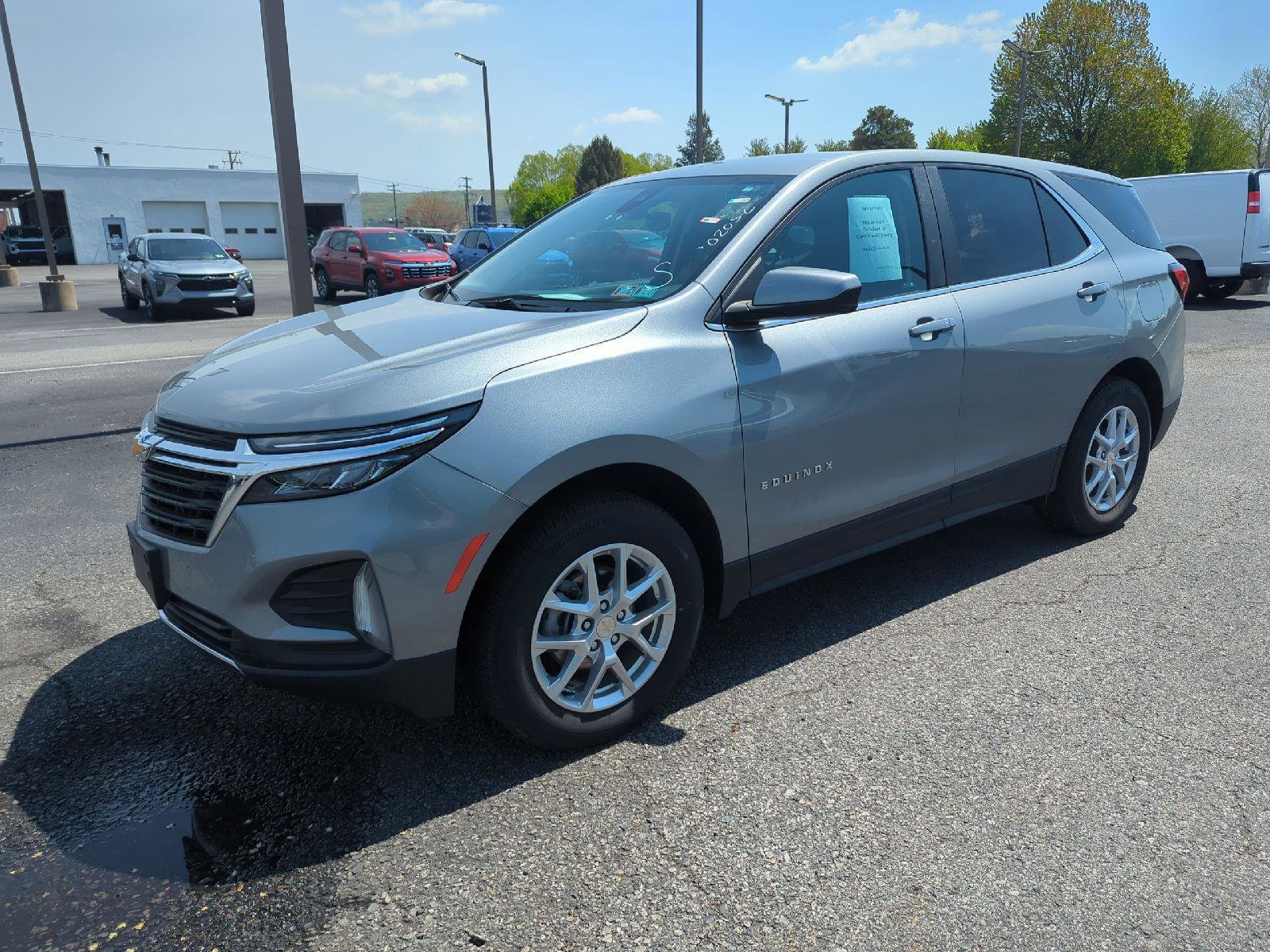Used 2023 Chevrolet Equinox LT AWD/4WD image 9