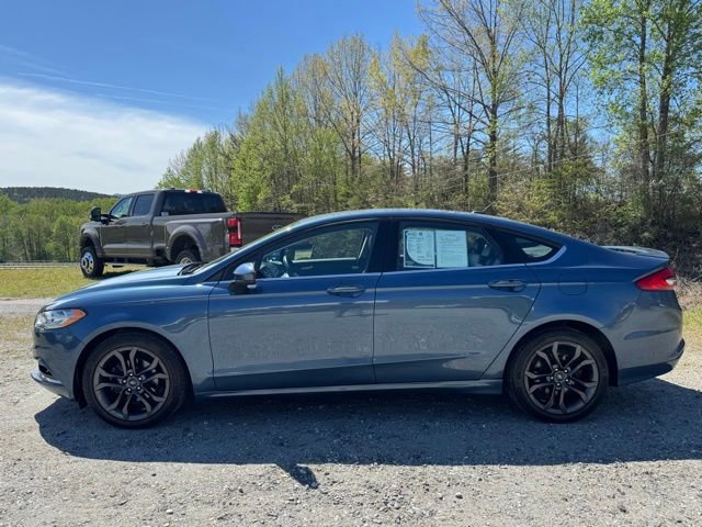 Used 2018 Ford Fusion SE w/ Equipment Group 201A FWD image 4