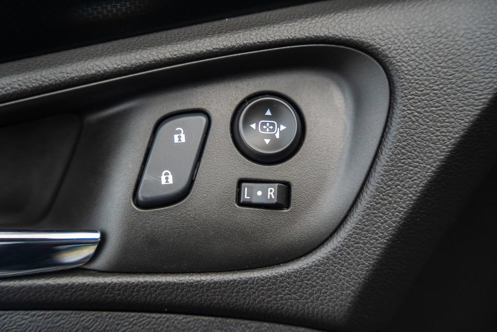 Used 2017 Buick Regal GS FWD image 42