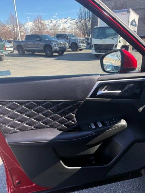 Used 2024 Mitsubishi Outlander SEL image 14