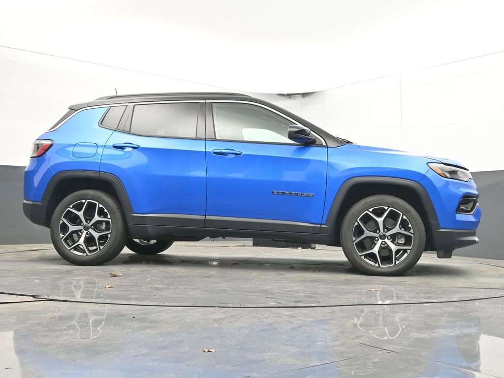 Used 2025 Jeep Compass Limited AWD/4WD image 52
