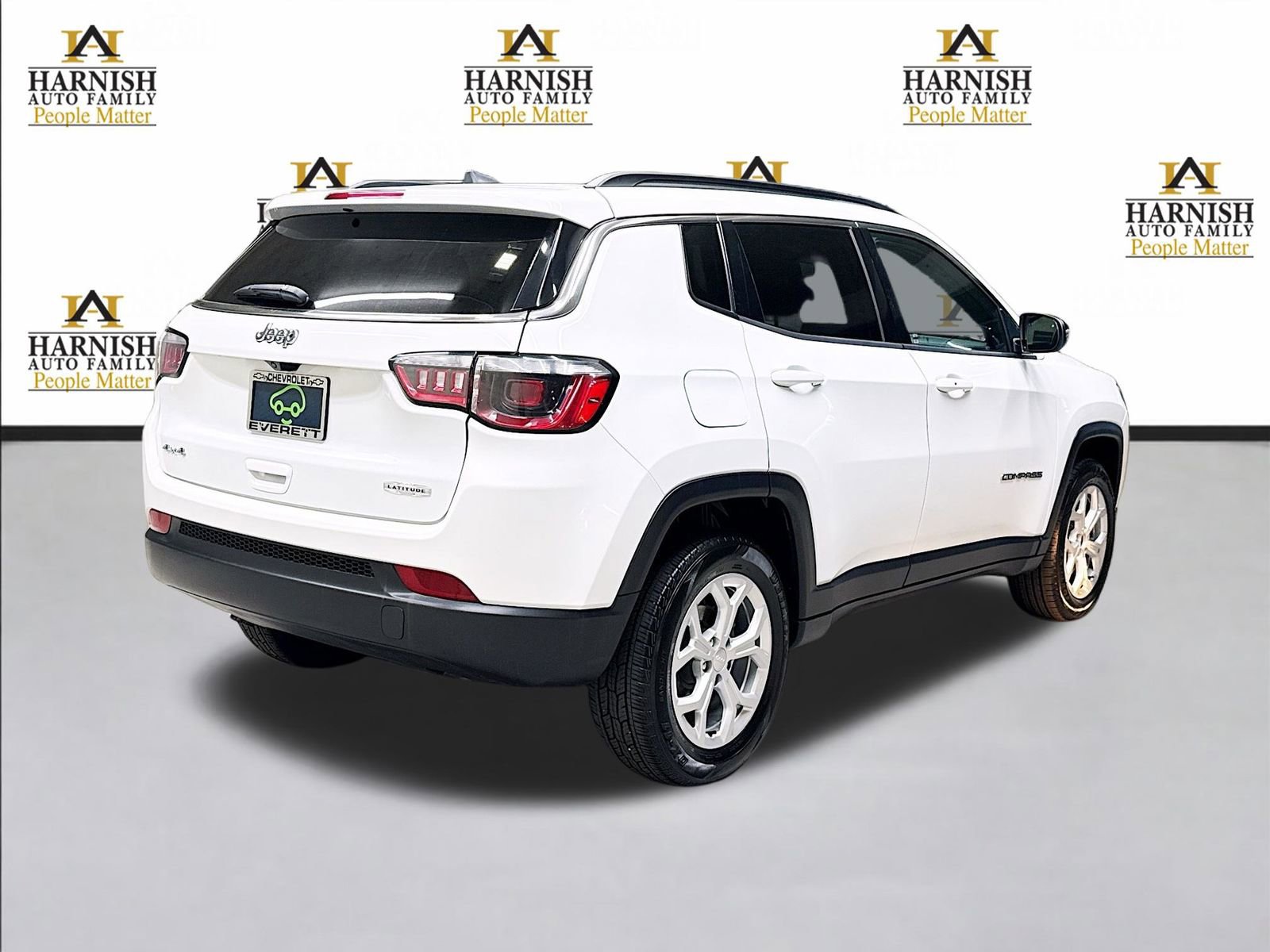 Used 2024 Jeep Compass Latitude image 5