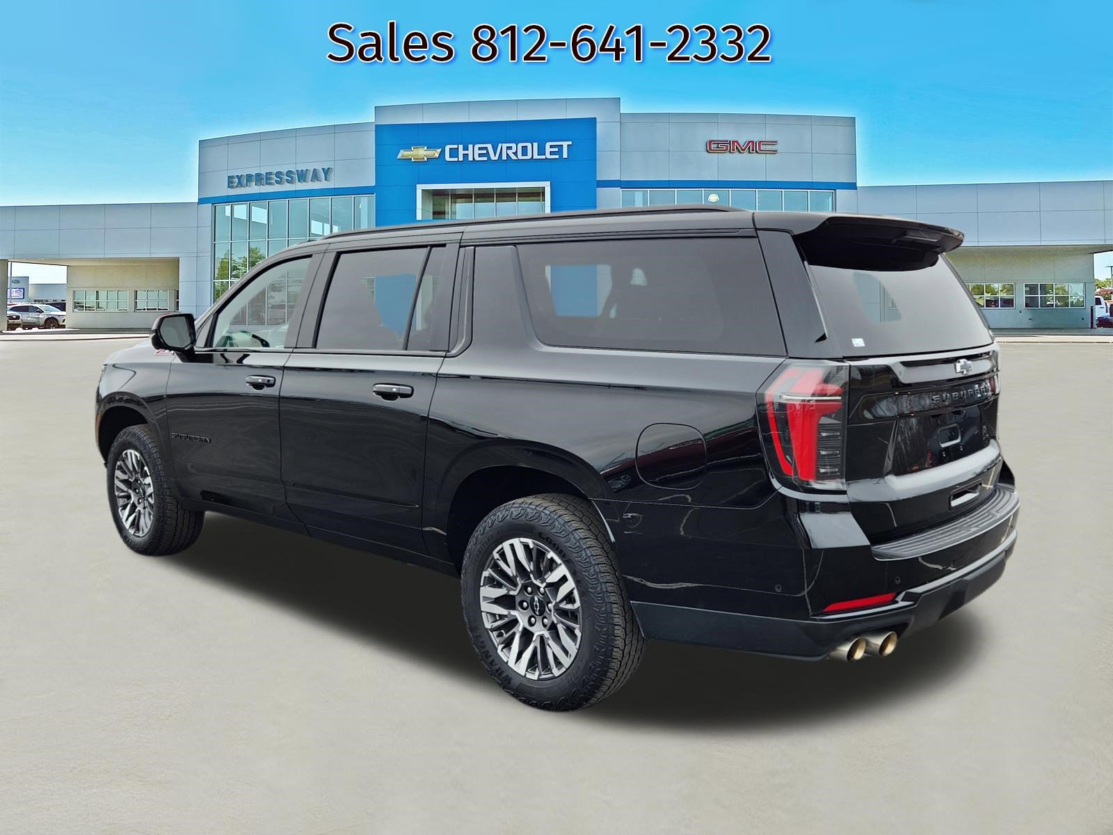 Used 2025 Chevrolet Suburban Z71 image 5