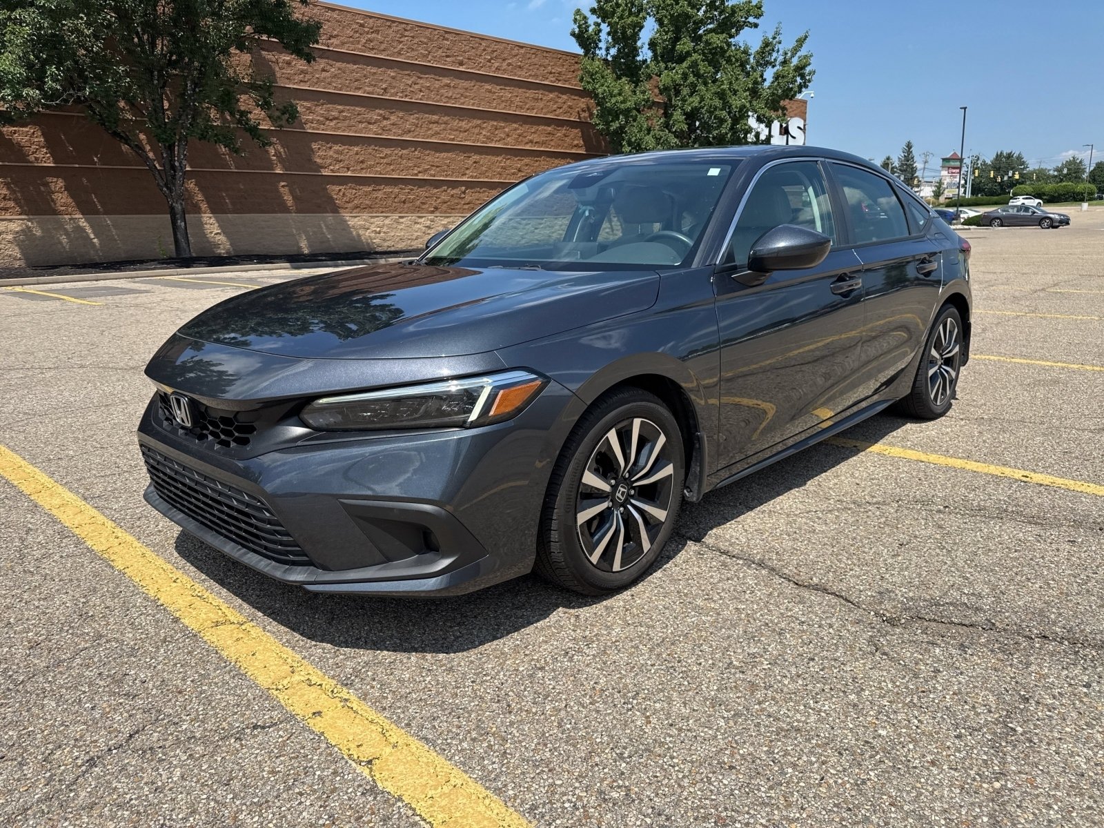 Used 2022 Honda Civic EX-L image 5