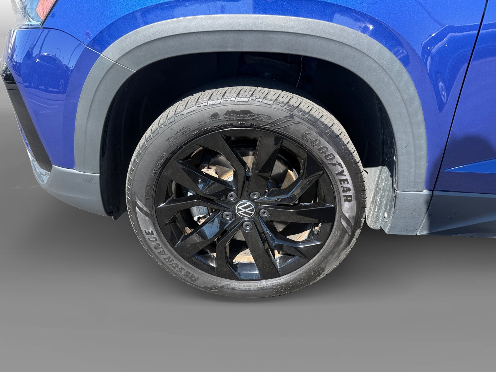 Certified 2023 Volkswagen Taos SE FWD image 9