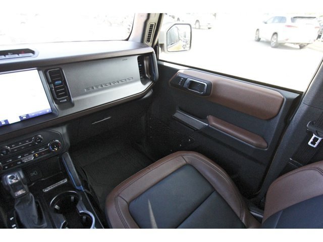 Used 2022 Ford Bronco Outer Banks AWD/4WD image 9
