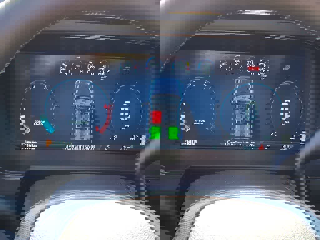 New 2026 Ford F350 Platinum w/ Tremor Off-Road Package image 24