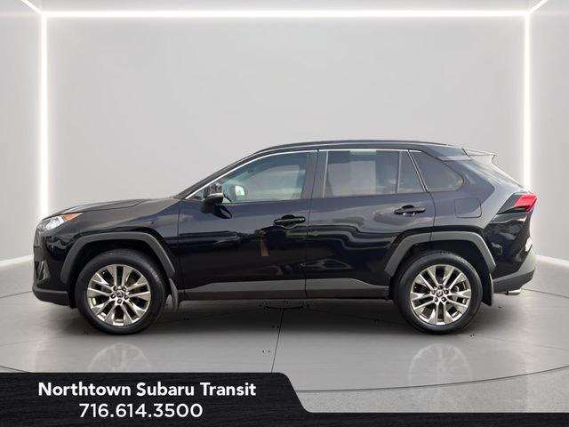Used 2021 Toyota RAV4 XLE Premium AWD/4WD image 2