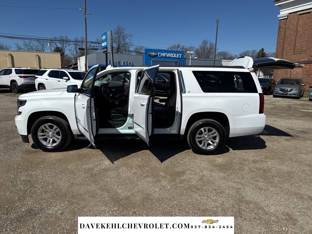 Used 2016 Chevrolet Suburban LT image 27