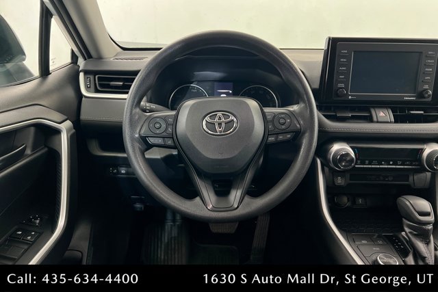 Used 2022 Toyota RAV4 LE AWD/4WD image 12