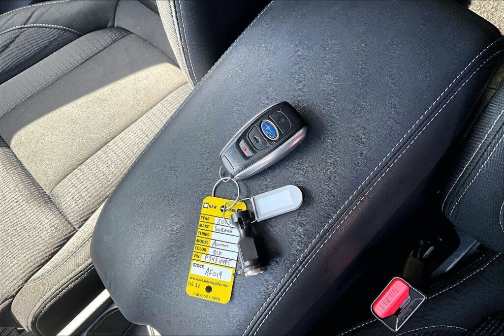 Certified 2023 Subaru Ascent Premium w/ Convenience Package image 18