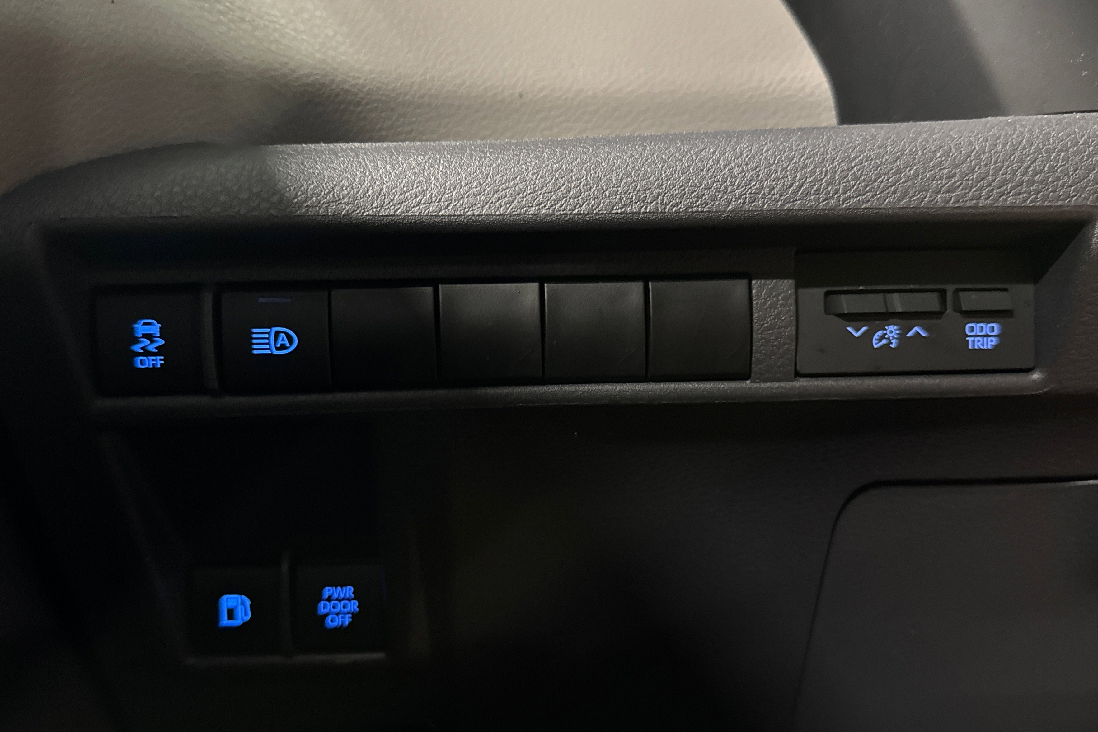 Used 2024 Toyota Sienna LE image 20