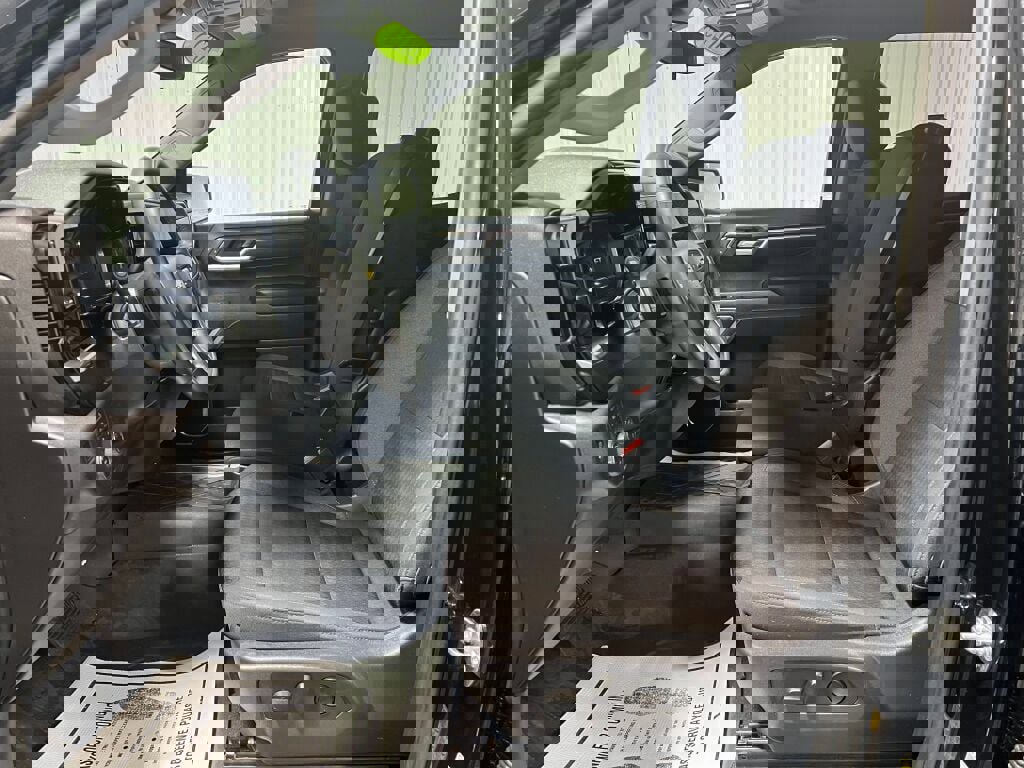 Used 2023 Chevrolet Silverado 1500 LT image 5